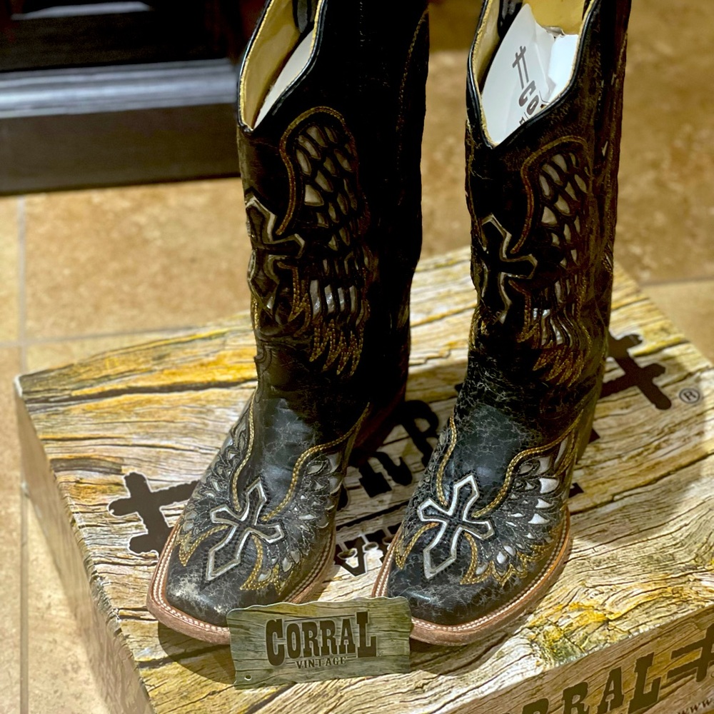 Women’s Corral western boots 7.5